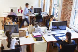  Majority of UK office workers want four-day week and hybrid work