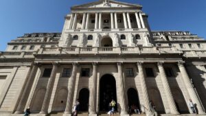  Bank of England prepares for historic rise in interest rates