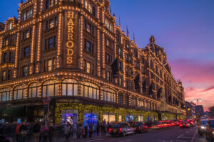  Harrods threatens to become first major employer to use agency staff as strikebreakers