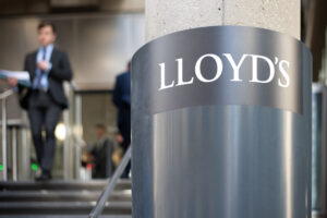  Lloyd’s of London to give staff a £2,500 helping hand ahead of winter