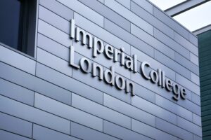  Imperial College to close joint research ventures with Chinese defence firms