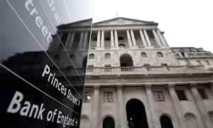  Bank of England to stop government bond-buying scheme today