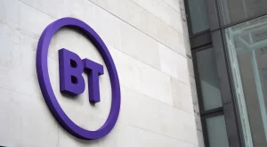  BT offers staff £1,500 to end pay dispute