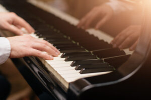  What is a good age to start piano lessons?