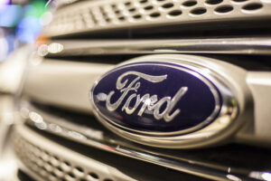  Ford cuts 3,200 jobs in Europe and moves work to the US