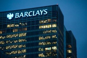  Barclays cuts bankers’ bonuses after profits fall