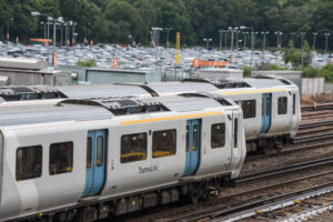  Govia Thameslink launches cheaper fares on Mondays to lure train back commuters