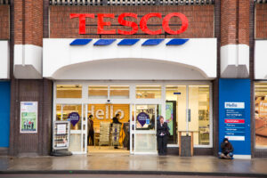  Tesco boosts staff pay by a further 7%