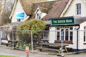  Over 150 pubs have shut this year as energy bills soar