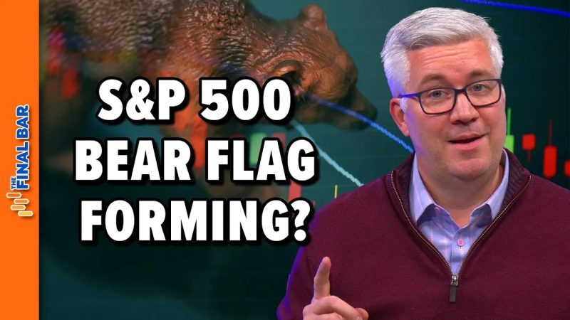  Unveiling the S&P 500: Bear Flag Pattern Emerging?