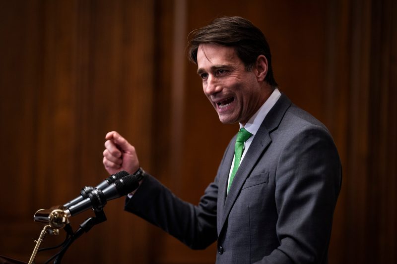  Breaking News: Rep. Garret Graves Bows Out of Reelection Race!