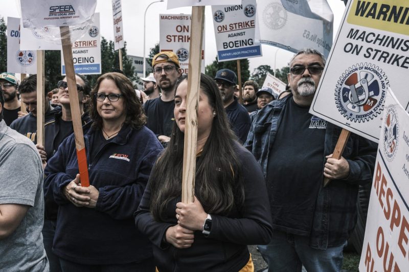  Boeing Faces Deepening Losses: Plans to Slash 17,000 Jobs Amid Factory Strike