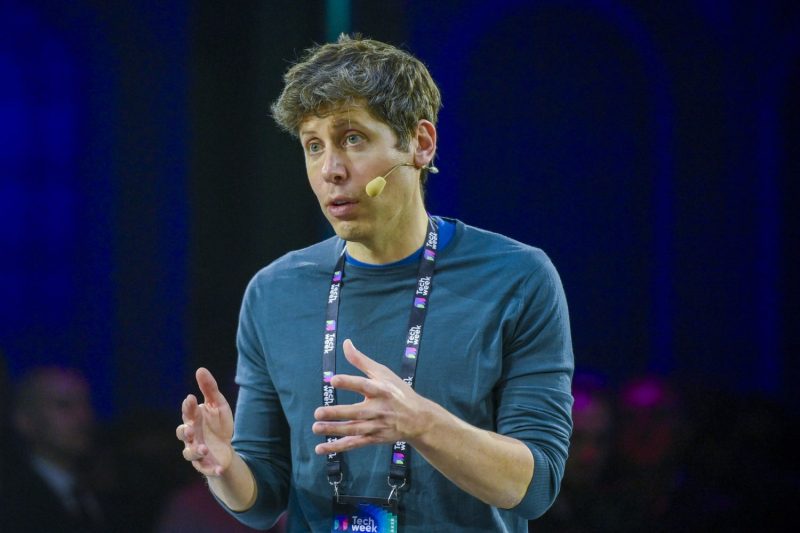  Sam Altman Dispels Rumors of Massive Equity Stake at OpenAI Meeting