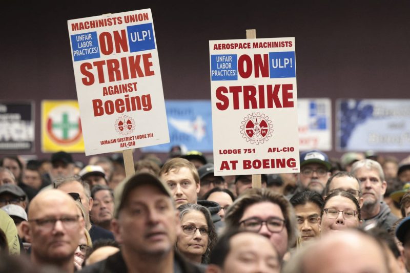  Boeing Machinists’ Strike Continues as Labor Contract Rejected