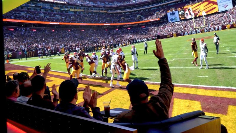  Cosm Scores Exclusive Rights to Broadcast NFL Games – Get Ready for an Immersive Entertainment Experience!