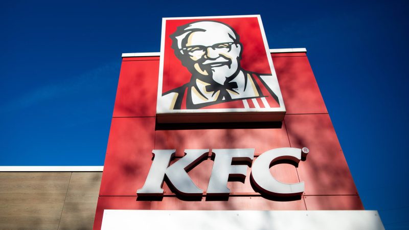  Yum Brands Falls Short: KFC and Pizza Hut Sales Dip Below Expectations