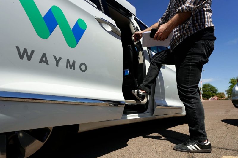  Waymo offers teen accounts for driverless rides